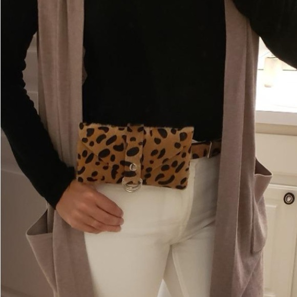 Leopard print waist satchel with snap top, faux pony hair 31 inches New - Picture 2 of 6